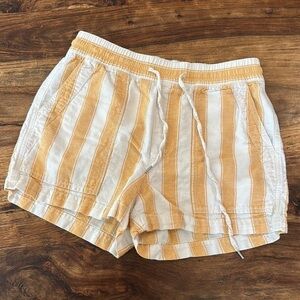 Gap Utility Linen Cotton Blend Short SzS